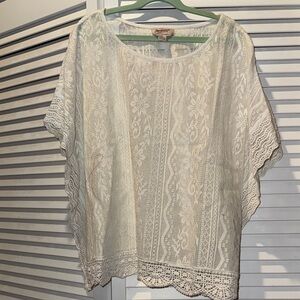 Arizona Jean Company Ivory Lace Tunic Top